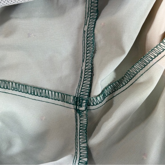 American Eagle Outfitters Green and Cream Beach Scene Swim Shorts Sz XS - Picture 11 of 11